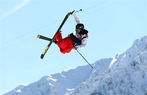 Skiing Freestyle .